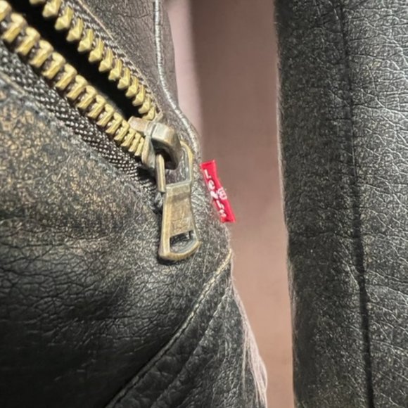 Levis Faux Leather Small Zip Up Jacket - Picture 3 of 9